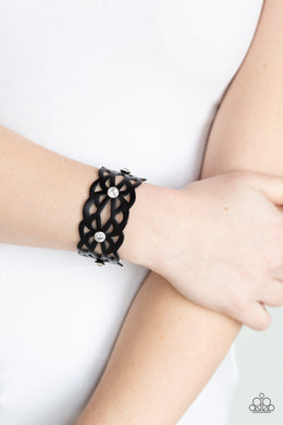 Runaway Radiance Black Paparazzi