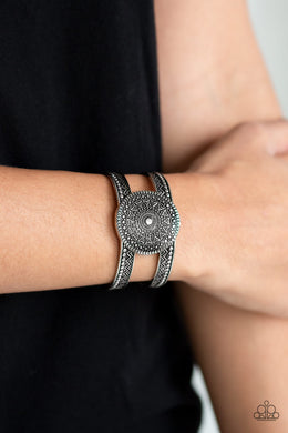 Texture Trade Silver Paparazzi