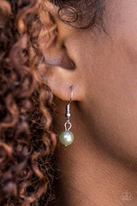 BLING Down The Curtain - Green Paparazzi