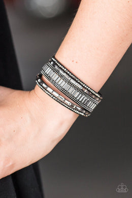 Spectacular Shimmer - Black Paparazzi