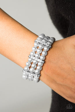 Put On Your GLAM Face - Silver Paparazzi