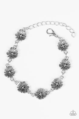 Poppy Posh - Silver Paparazzi