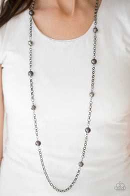 Showroom Shimmer - Black Paparazzi