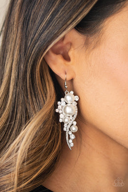High-End Elegance - White Paparazzi 