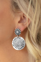 Load image into Gallery viewer, Fierce Florals - Silver Paparazzi