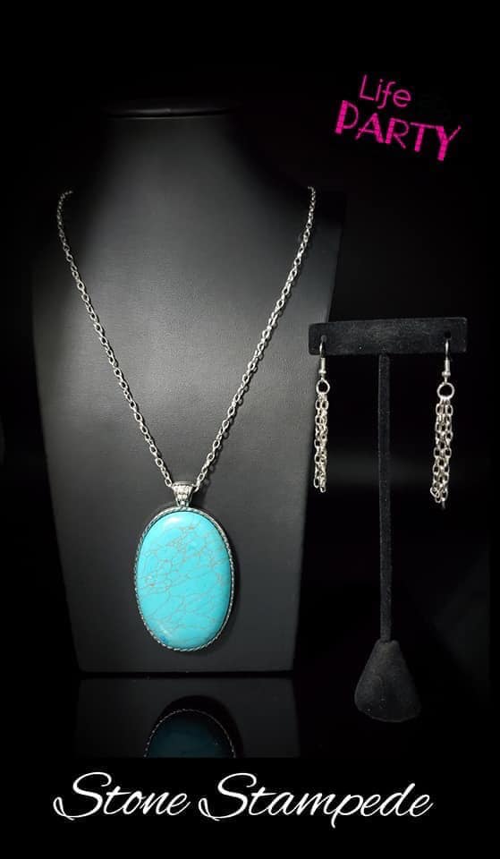 Southwest showdown hot sale blue necklace