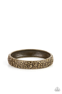 Victorian Meadow - Brass Paparazzi