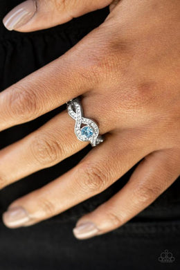 Glam of Thrones Blue Paparazzi