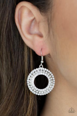 Sparkle Splurge - Silver Paparazzi
