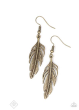 Load image into Gallery viewer, Gleaming Glider - Brass Paparazzi